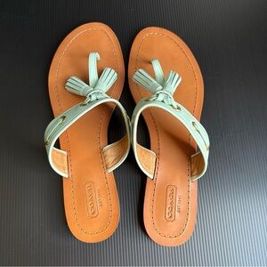 Pre-Owned Coach Sheena Green Tassel Flip Flop Sandals Shoes Women’s Size 9.5